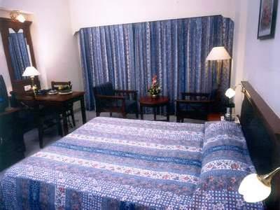 The Vijay Park Hotel Chennai Exterior photo